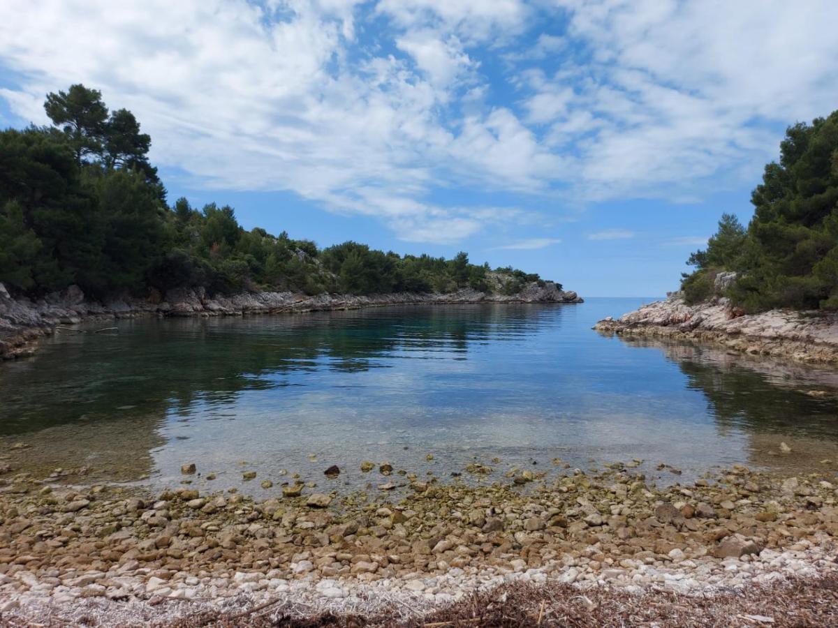 Apartman Portorus Lastovo Exteriör bild
