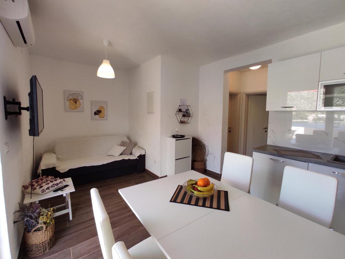 Apartman Portorus Lastovo Exteriör bild
