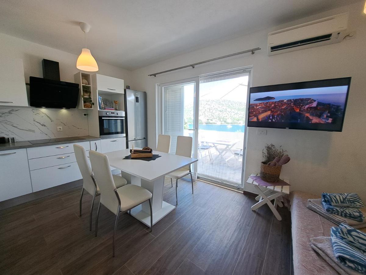 Apartman Portorus Lastovo Exteriör bild