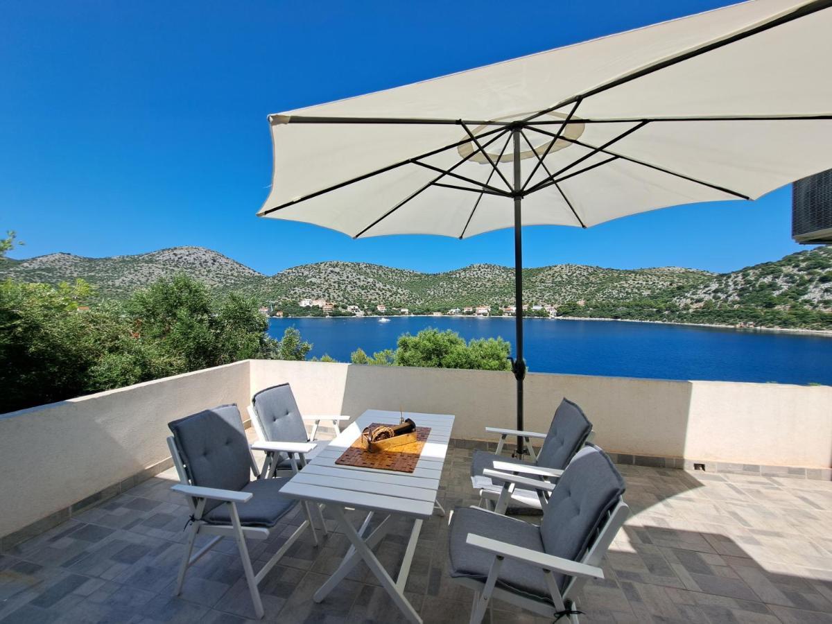 Apartman Portorus Lastovo Exteriör bild