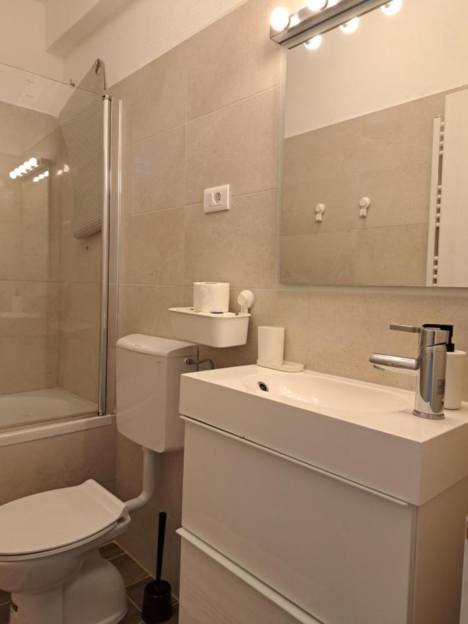 Apartman Portorus Lastovo Exteriör bild